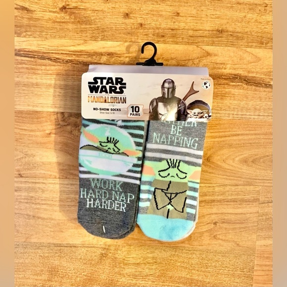 Star Wars The Mandalorian Women's No Show Socks, 10-Pack, shoe size 4-6 - Picture 5 of 5